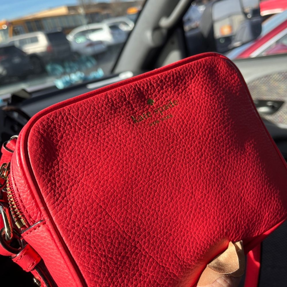 Kate Spade crossbody♠️ camera bag - Picture 9 of 9